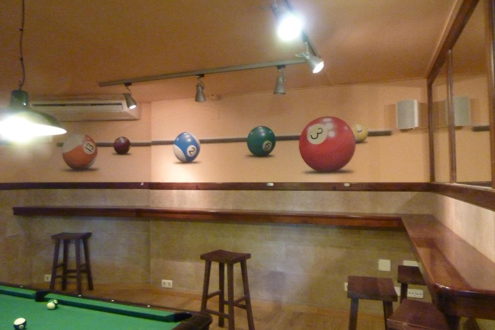 Billiard area