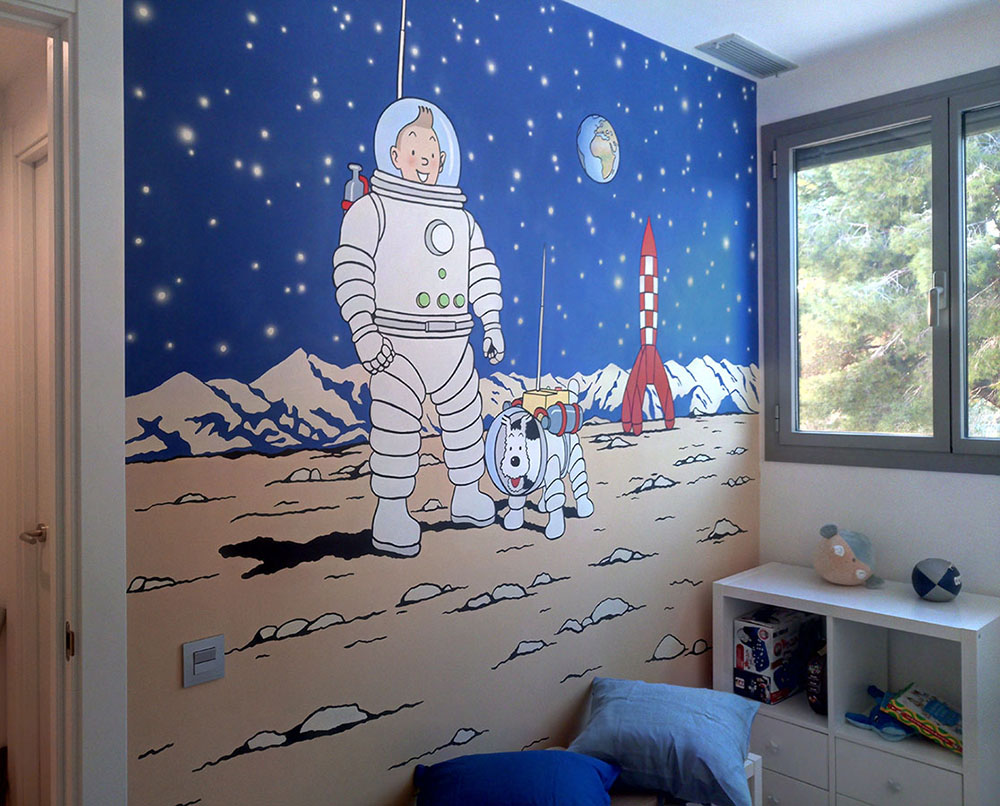 Tintin on the moon